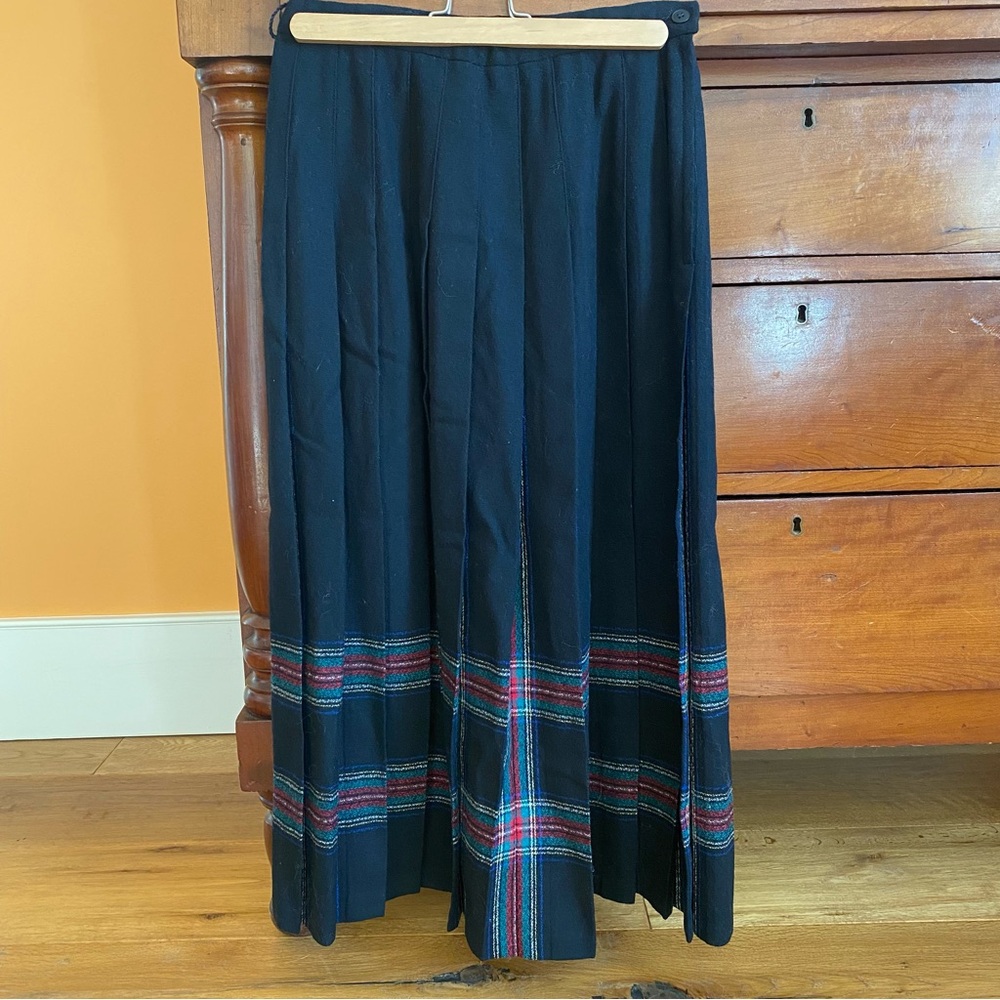 Pendleton Wool Pleated Black Skirt with Multicolor Stripes